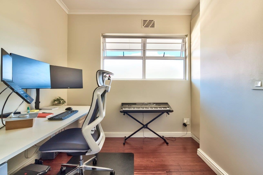 2 Bedroom Property for Sale in Tamboerskloof Western Cape